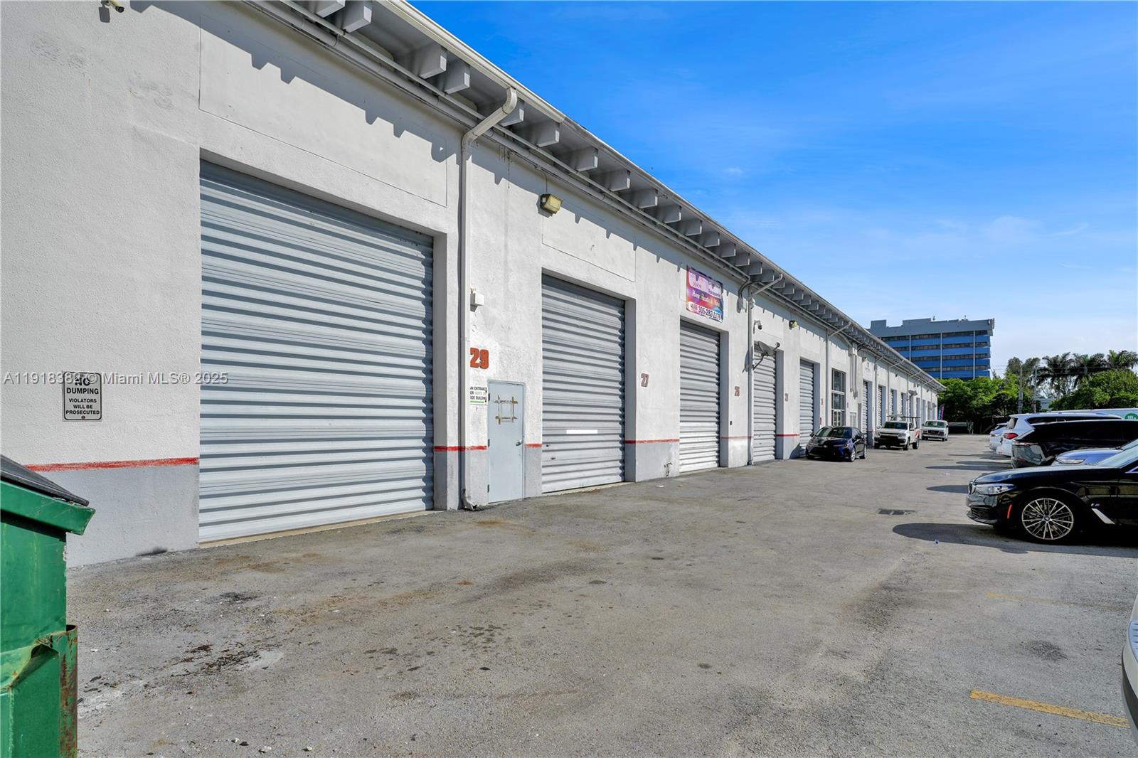 29  /   sq. ft. $ 2025-11-21 0 Photo