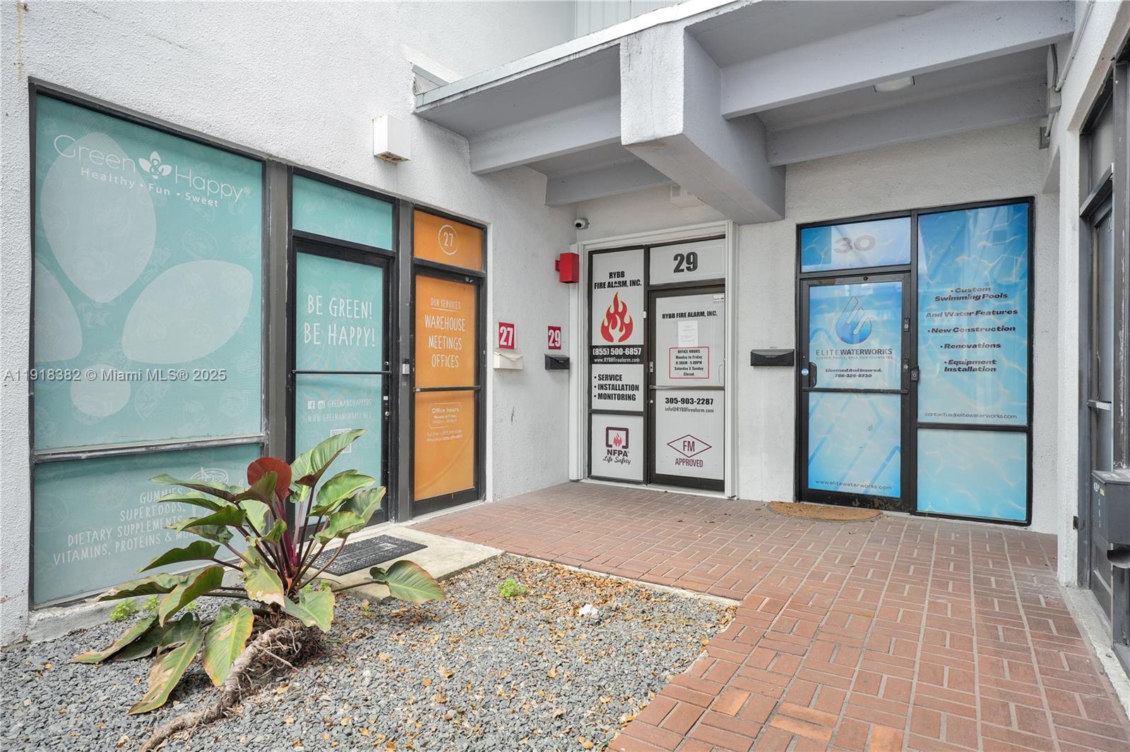 29  /   sq. ft. $ 2025-11-21 0 Photo