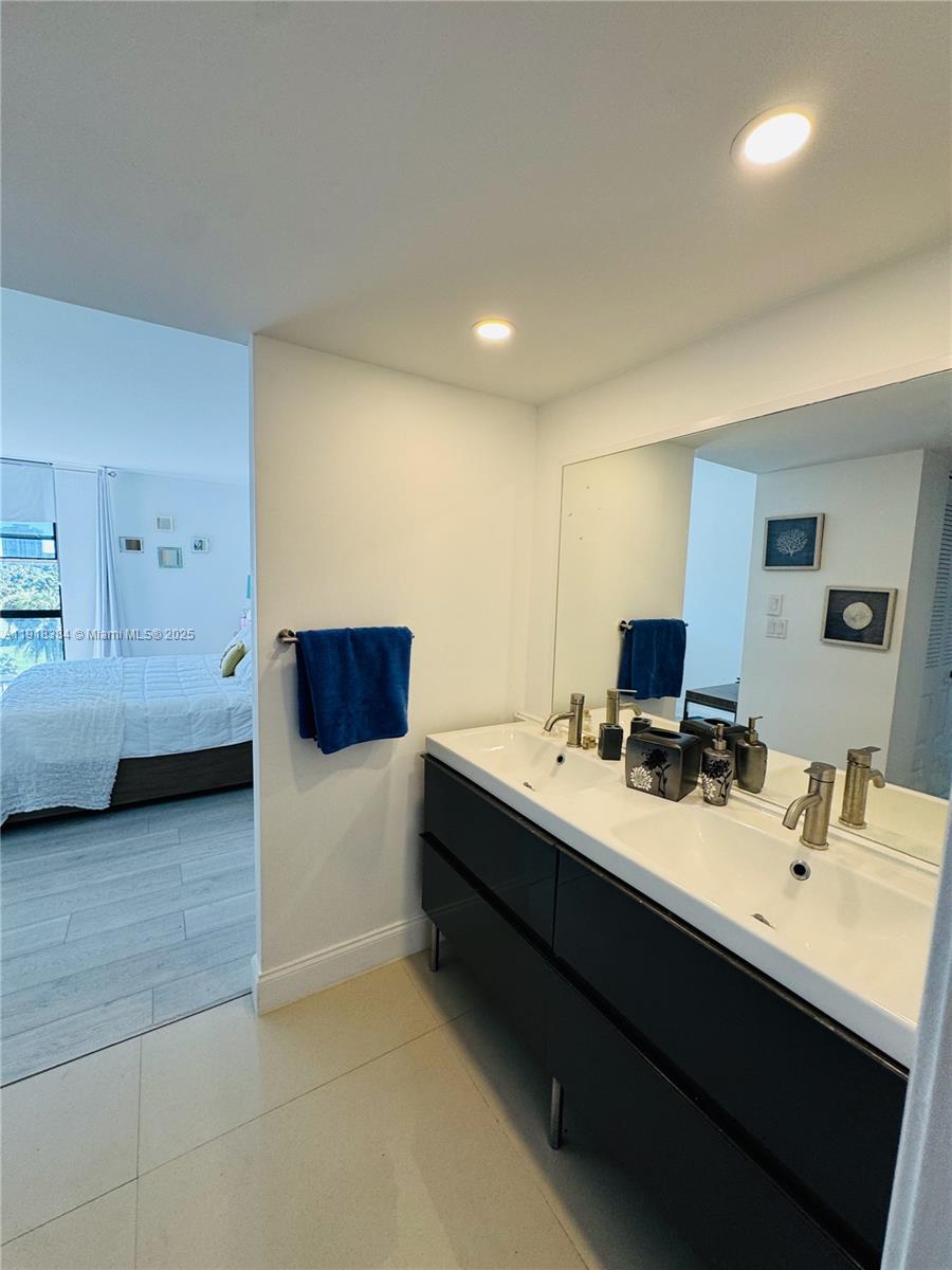 Photo of 20335 Country Club Dr #608, Aventura, Florida, 33180 -