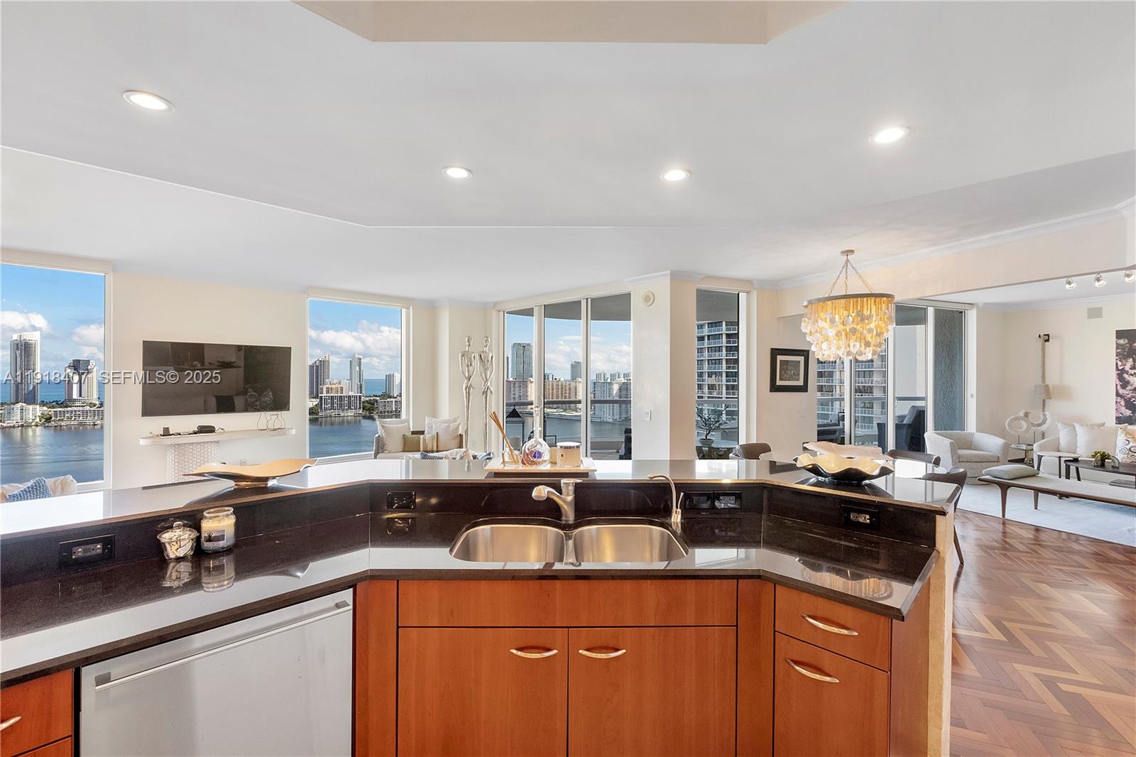 2406 4 / 4 3222 sq. ft. $ 2025-11-22 0 foto