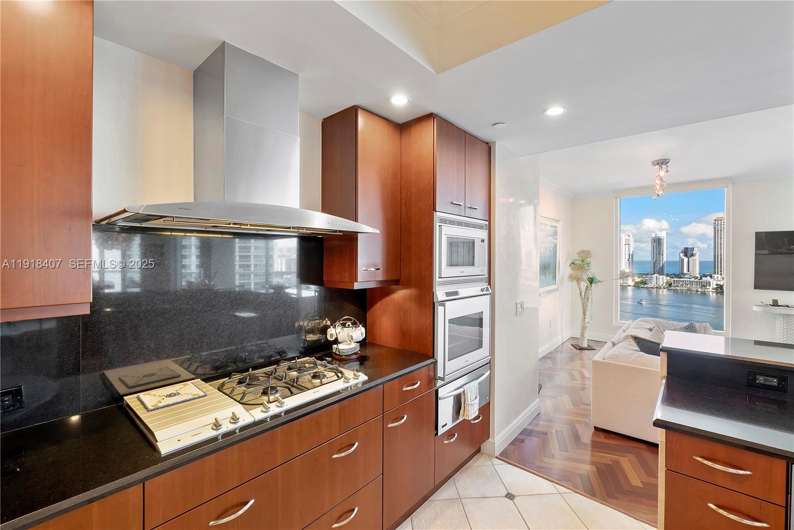 2406 4 / 4 3222 sq. ft. $ 2025-11-22 0 foto