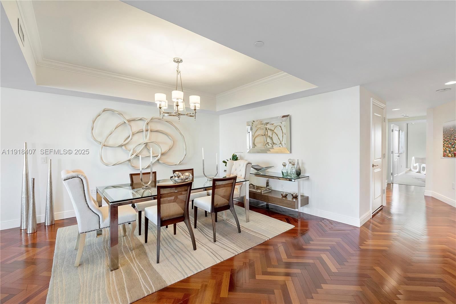 2406 4 / 4 3222 sq. ft. $ 2025-11-22 0 foto