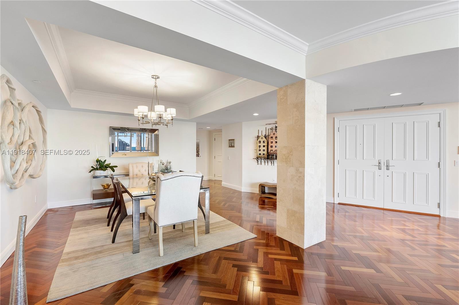 2406 4 / 4 3222 sq. ft. $ 2025-11-22 0 foto