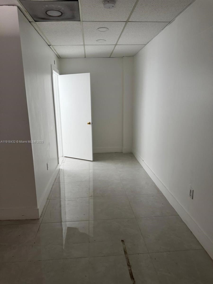 Подробнее 3 / кв.футов $ 2025-11-21 0 Фото