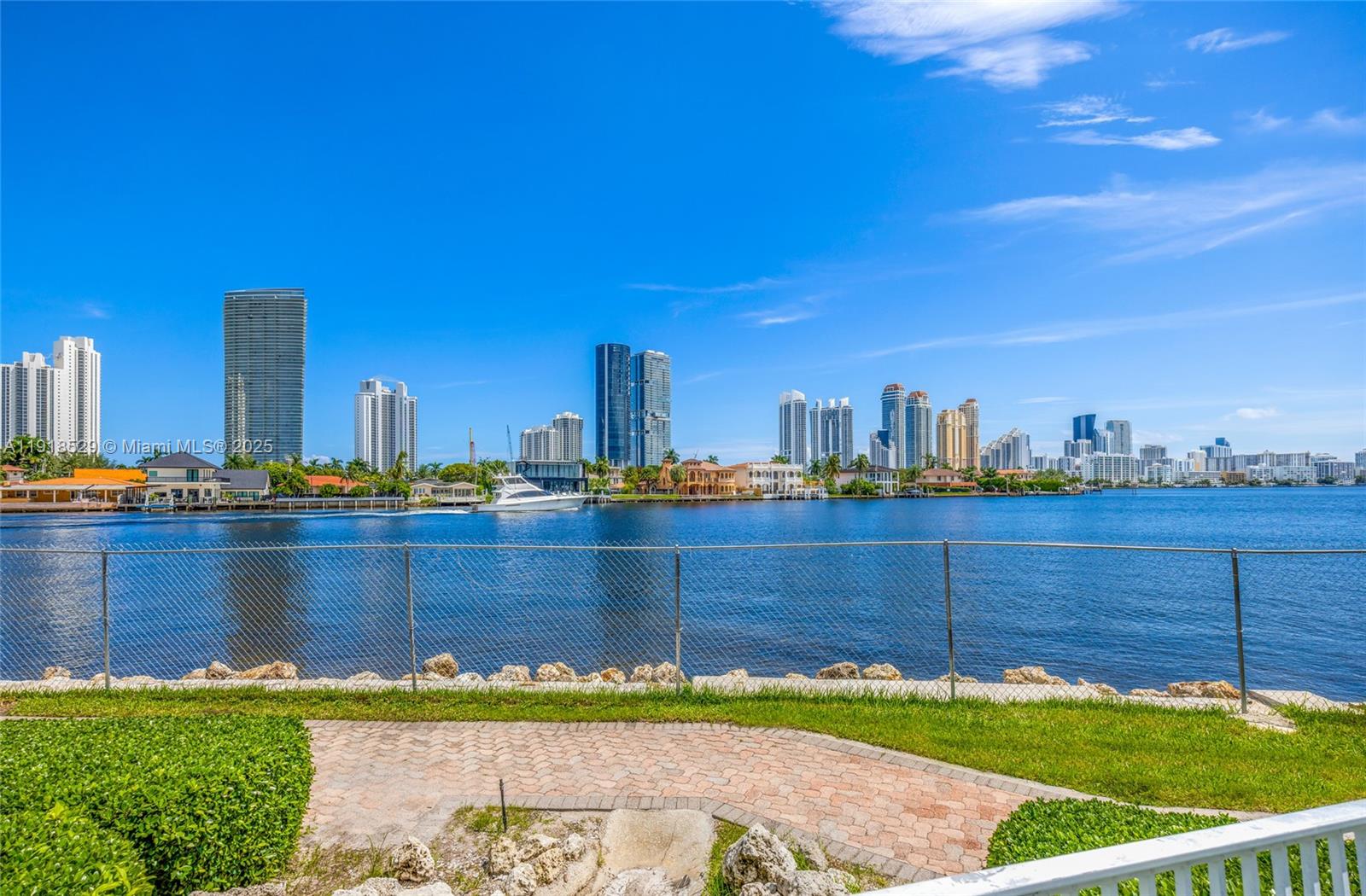 Photo of 19195 36th Ct #405, Aventura, Florida, 33180 -