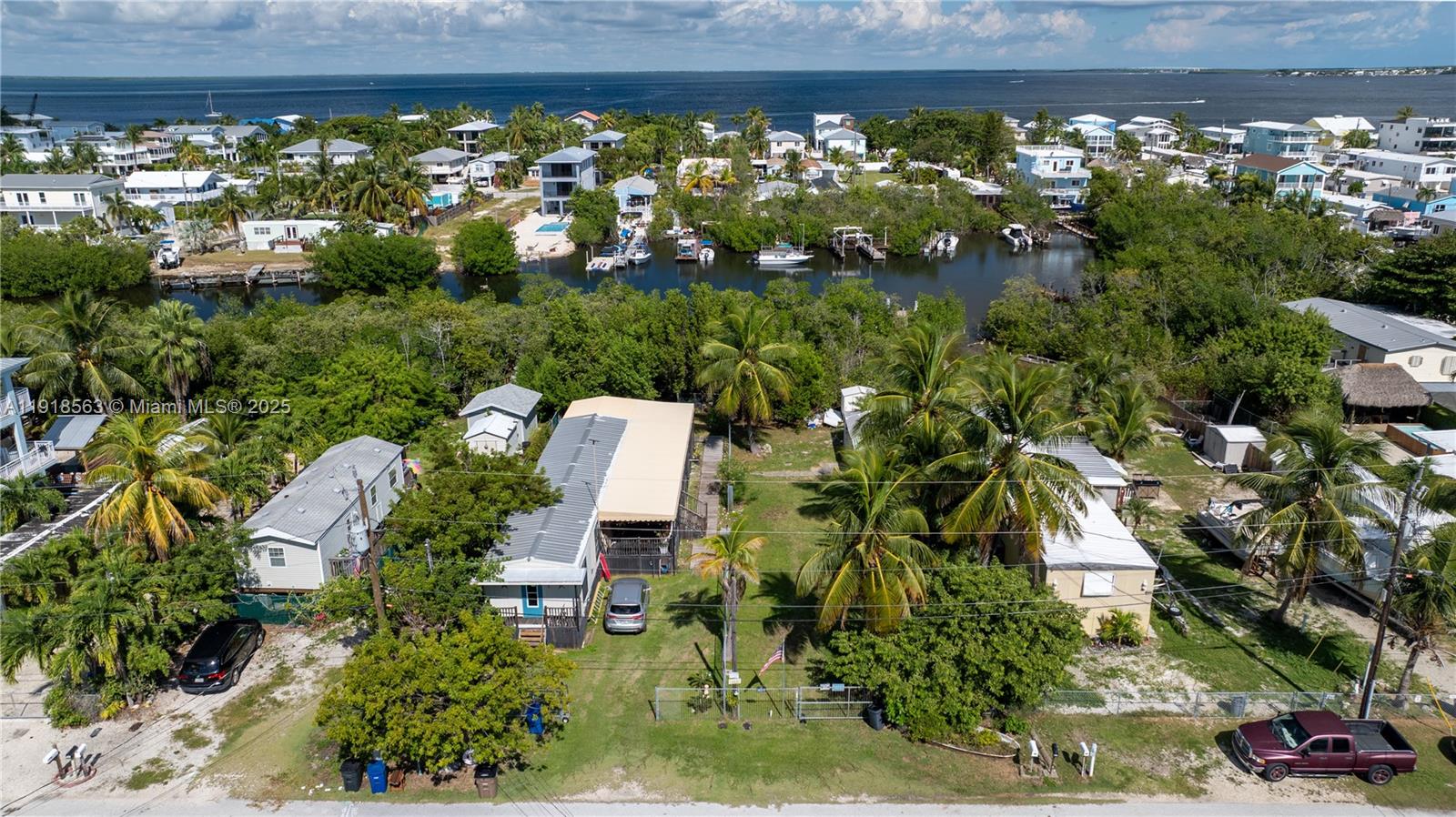   /   sq. ft. $ 2025-11-21 0 foto