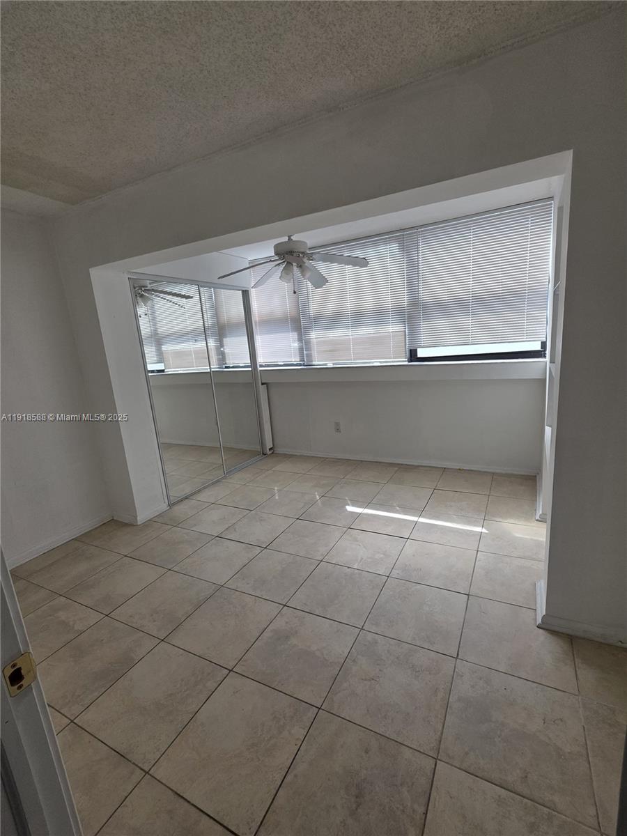 202 2 / 1  sq. ft. $ 2025-11-21 0 Photo