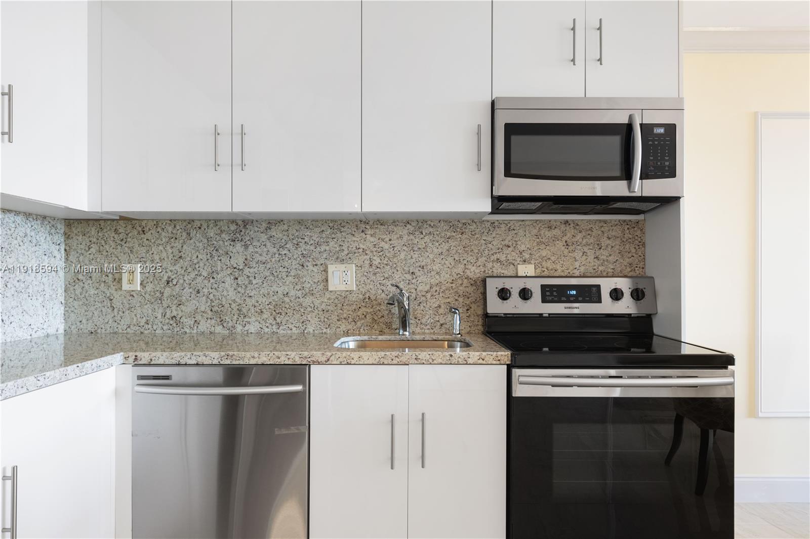 Photo of 3180 Ocean Dr  #617, Hallandale Beach, Florida, 33009 - 