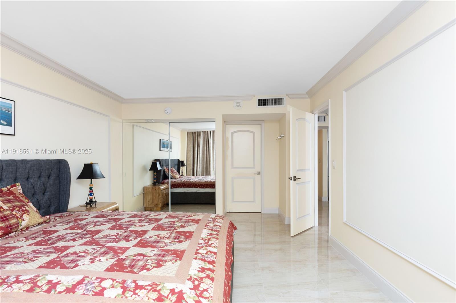 Photo of 3180 Ocean Dr  #617, Hallandale Beach, Florida, 33009 - 