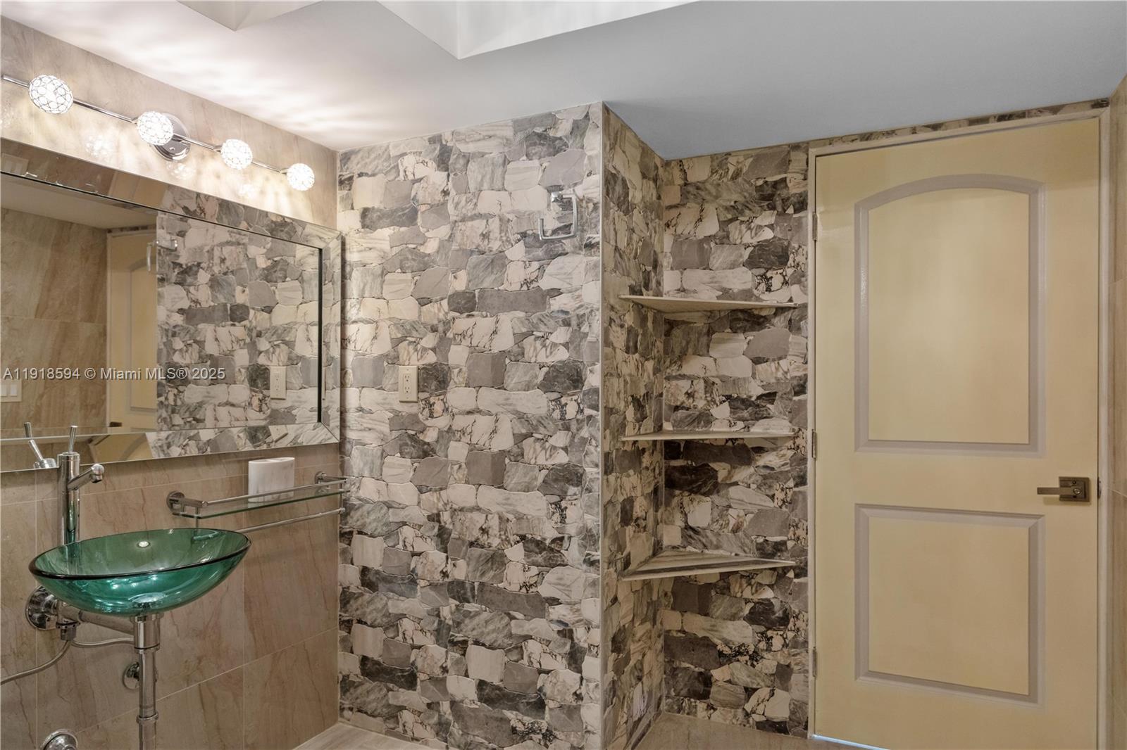 Photo of 3180 Ocean Dr  #617, Hallandale Beach, Florida, 33009 - 