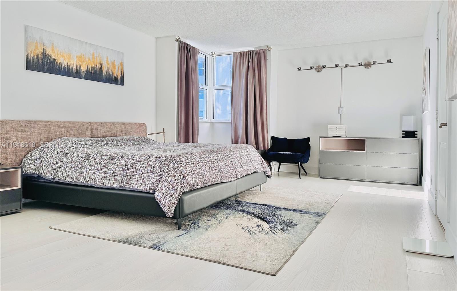 Photo of 1904 Ocean Dr #508, Hallandale Beach, Florida, 33009 -