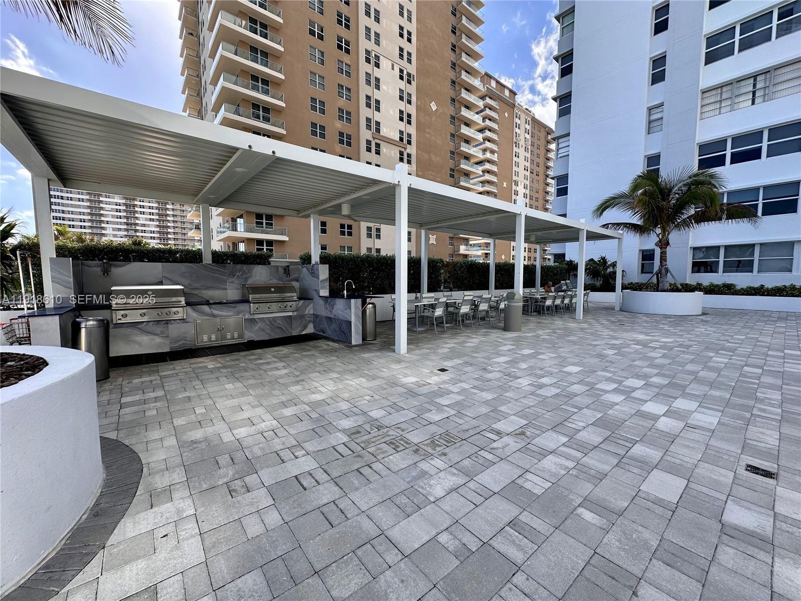 Photo of 1904 Ocean Dr #508, Hallandale Beach, Florida, 33009 - BBQ Area