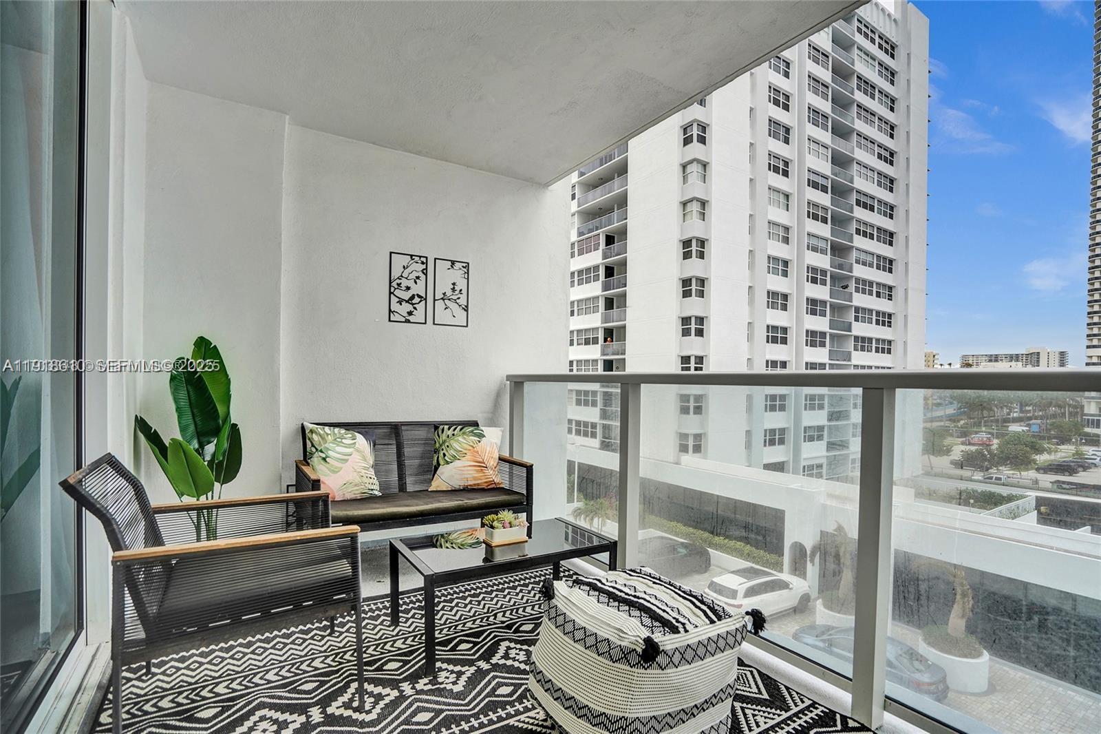 Photo of 1904 Ocean Dr #508, Hallandale Beach, Florida, 33009 -