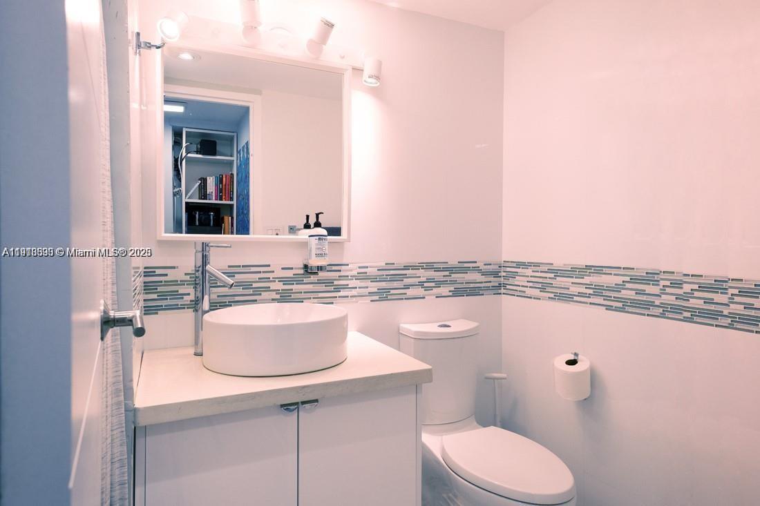 1510 1 / 2 991 sq. ft. $ 2025-11-22 0 foto