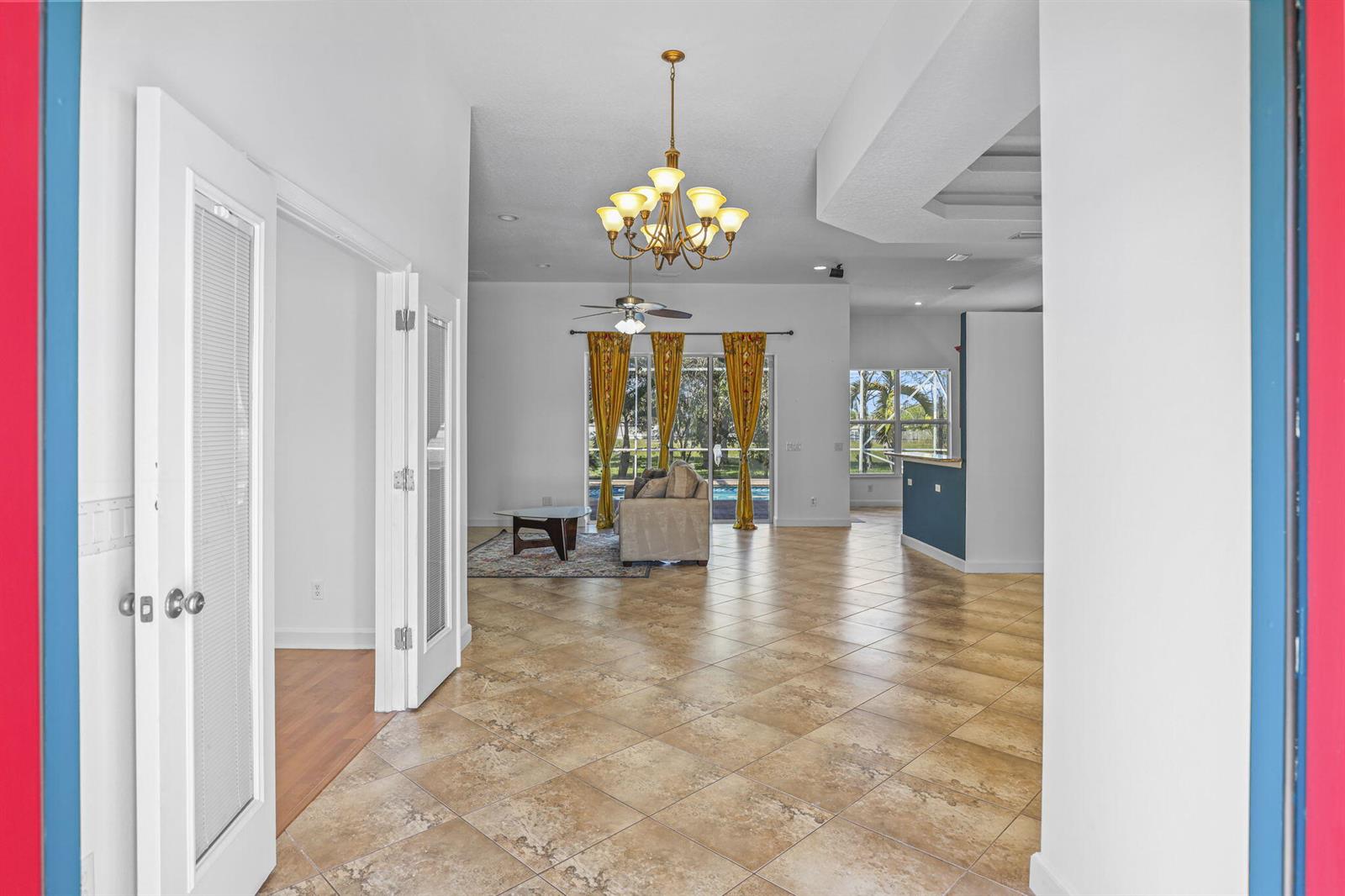 Ver detalles 140 4 / 2 2080 sq. ft. $ 2026-05-28 0 foto
