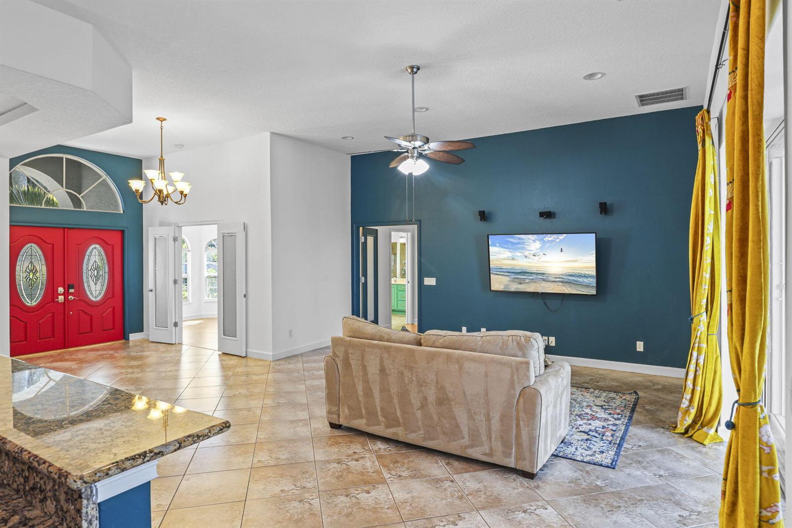 Ver detalles 140 4 / 2 2080 sq. ft. $ 2026-05-28 0 foto