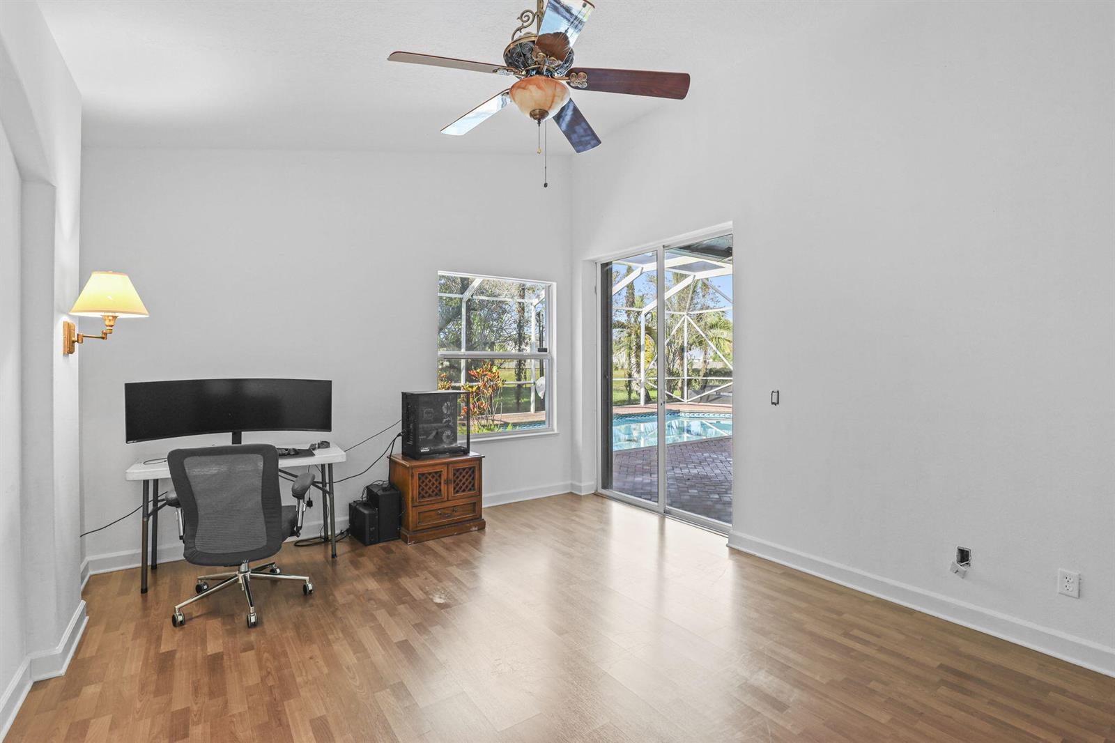 Ver detalles 140 4 / 2 2080 sq. ft. $ 2026-05-28 0 foto