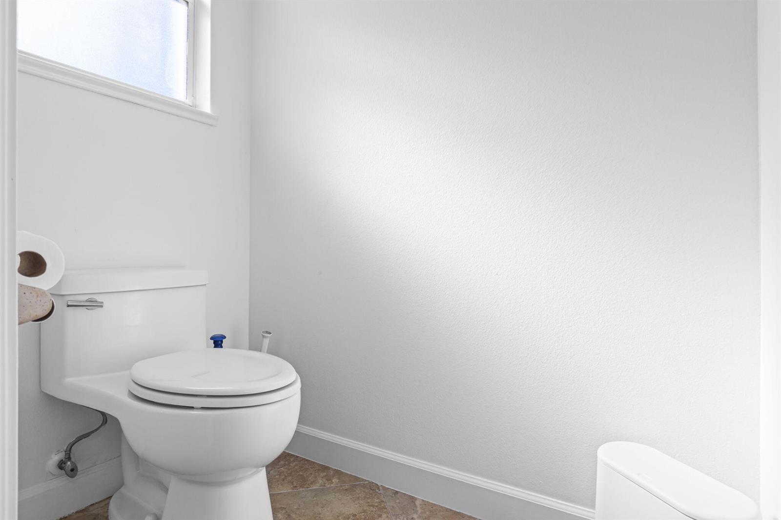 Ver detalles 140 4 / 2 2080 sq. ft. $ 2026-05-28 0 foto