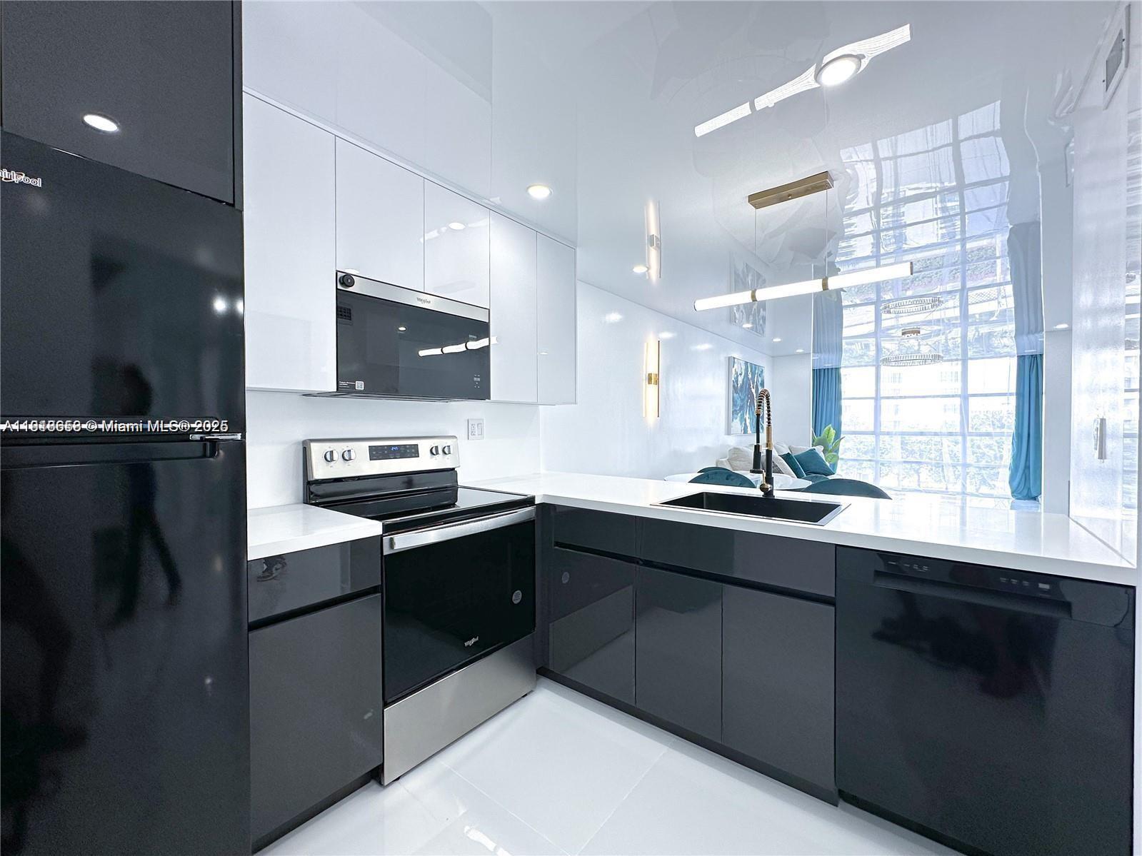 Photo of 501 Three Islands Blvd  #515, Hallandale Beach, Florida, 33009 - 