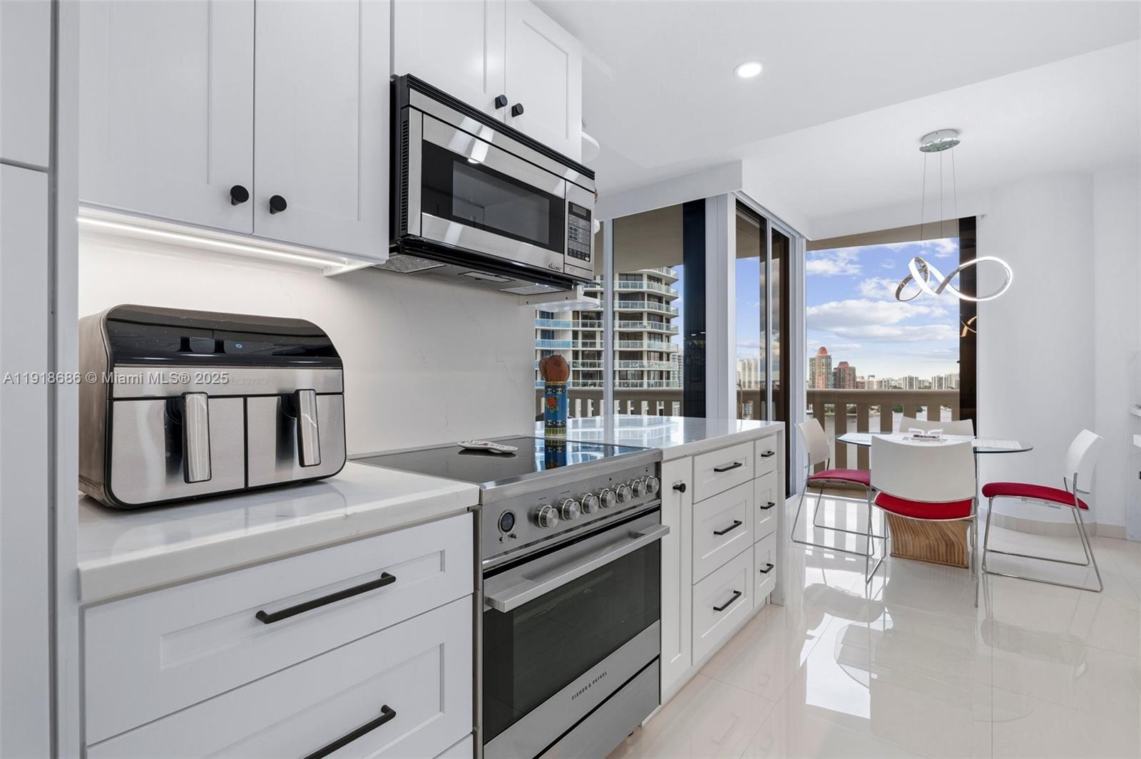 2404 2 / 2 1607 sq. ft. $ 2025-11-22 0 Photo