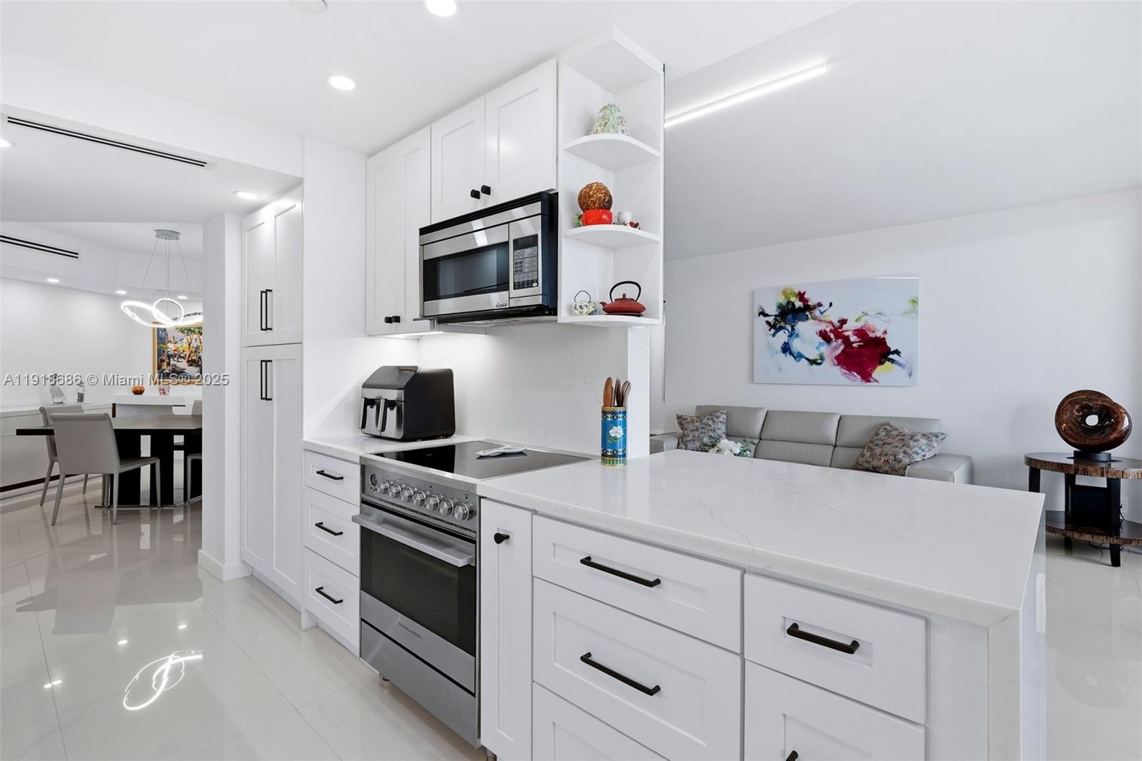 2404 2 / 2 1607 sq. ft. $ 2025-11-22 0 Photo