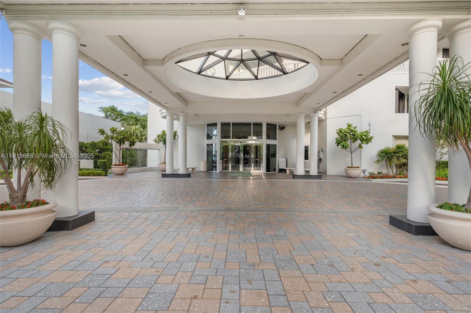 2404 2 / 2 1607 sq. ft. $ 2025-11-22 0 Photo