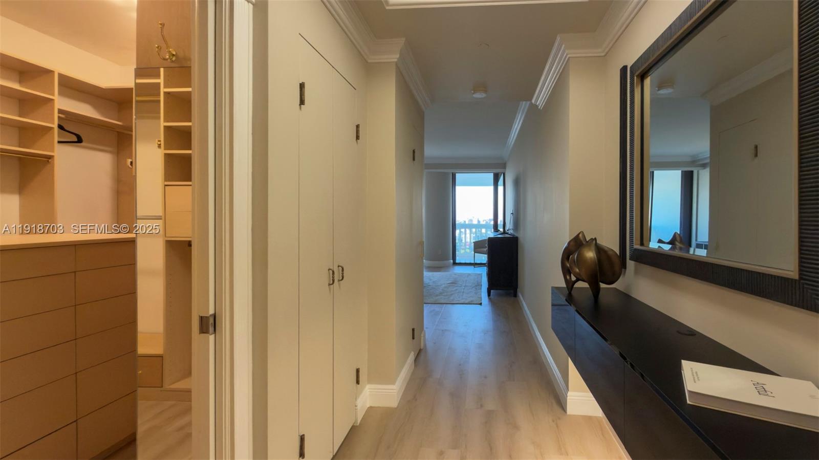 See details 3004 3 / 3 2560 sq. ft. $ 2025-11-22 0 Photo