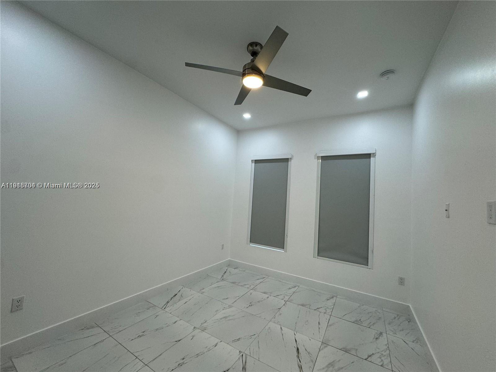 13284 4 / 4 2511 sq. ft. $ 2025-11-22 0 Photo
