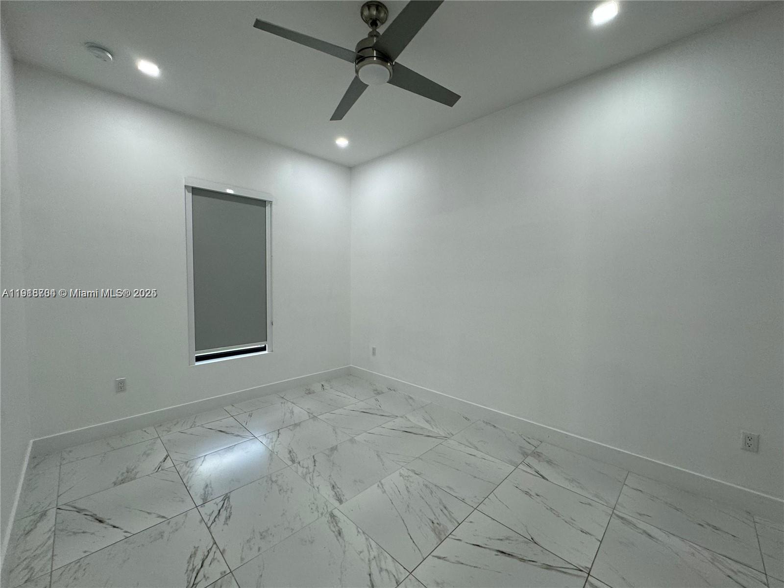 13284 4 / 4 2511 sq. ft. $ 2025-11-22 0 Photo