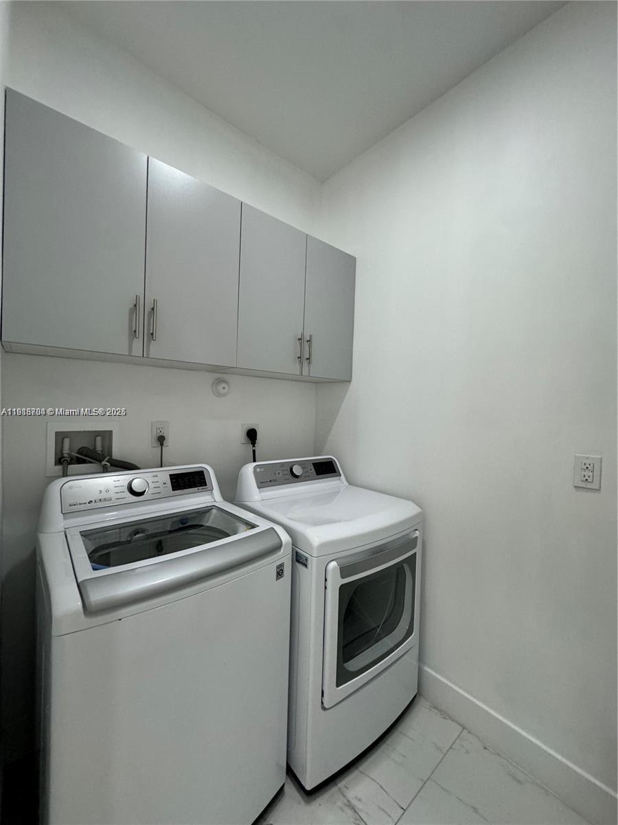 13284 4 / 4 2511 sq. ft. $ 2025-11-22 0 Photo