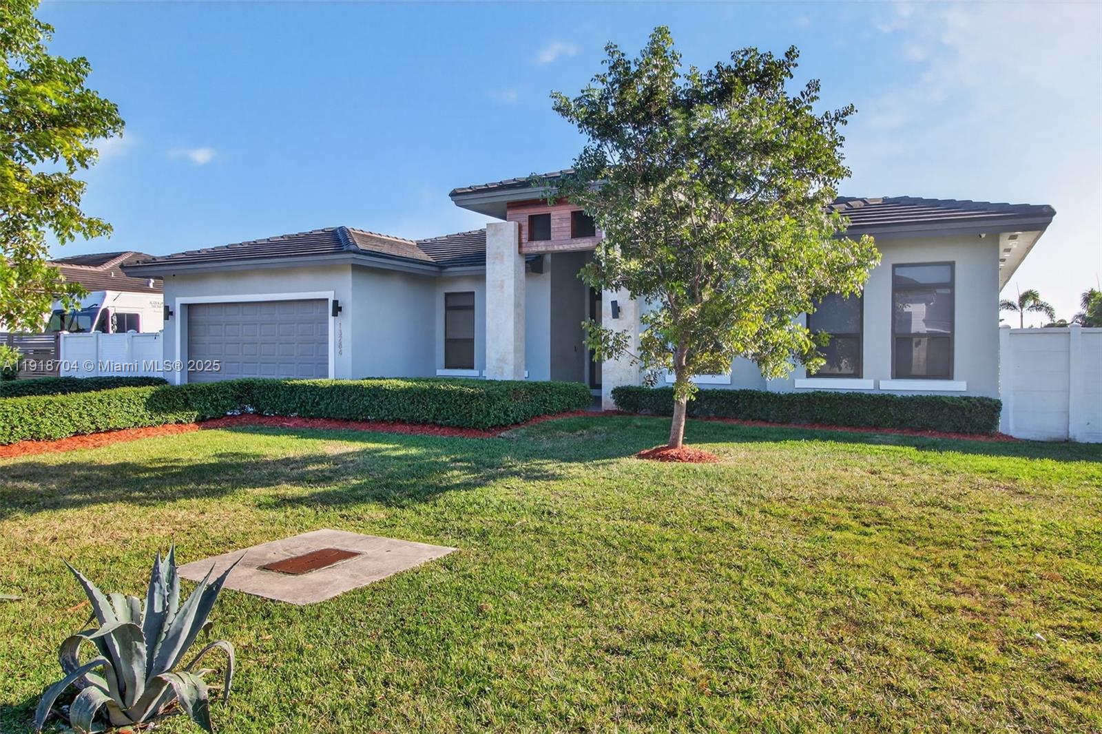 See details 13284 4 / 4 2511 sq. ft. $ 2025-11-22 0 Photo