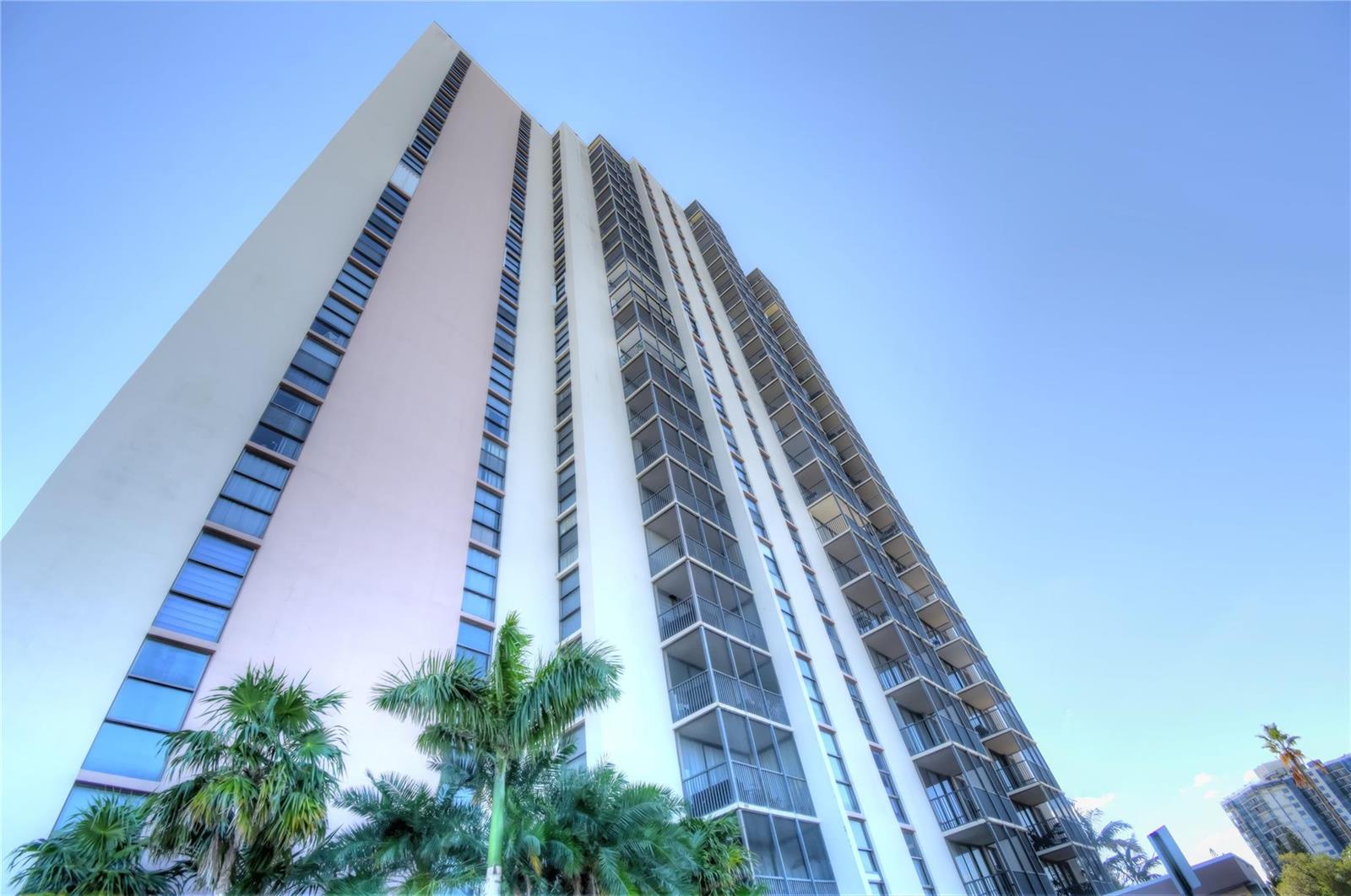 Photo of 20301 Country Club #930, Aventura, Florida, 33180 - Photo 1