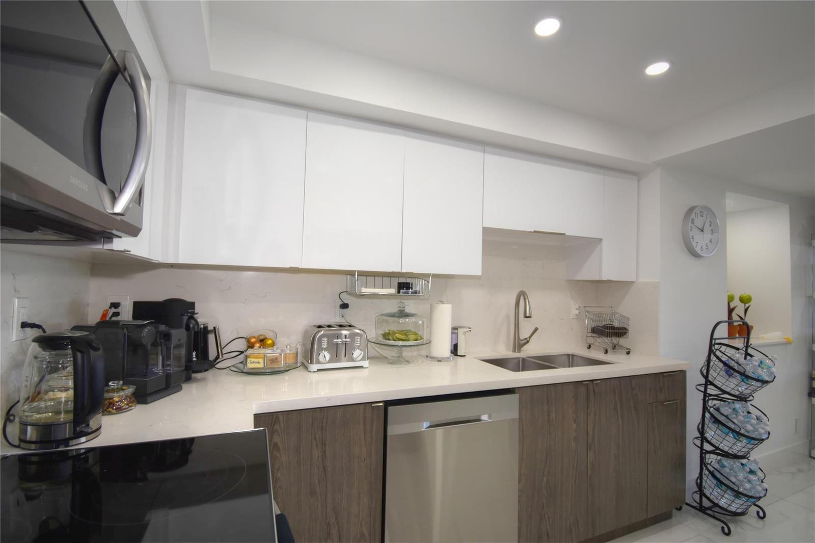 Photo of 20301 Country Club #930, Aventura, Florida, 33180 - Photo 12