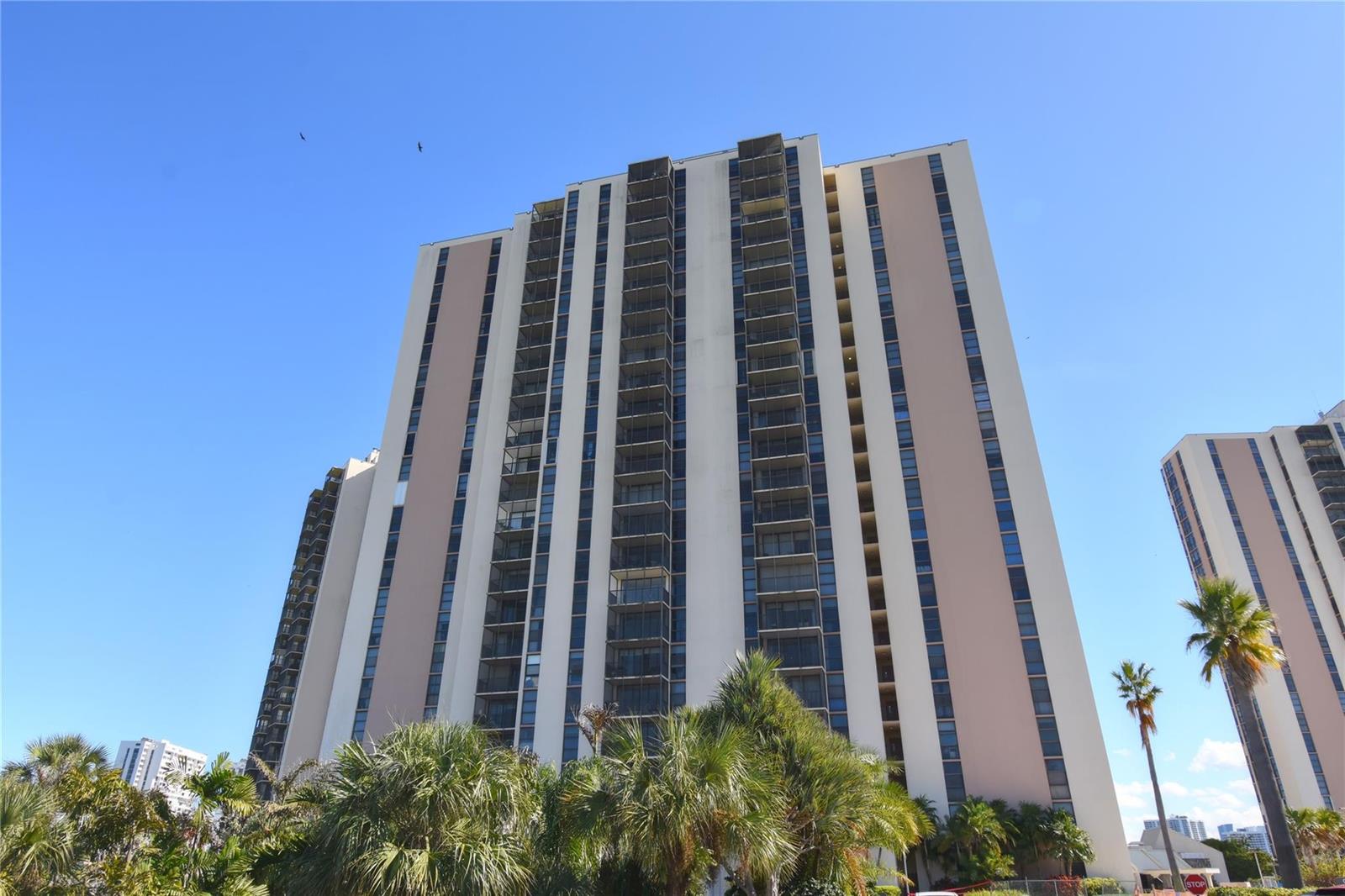 Photo of 20301 Country Club #930, Aventura, Florida, 33180 - Photo 2