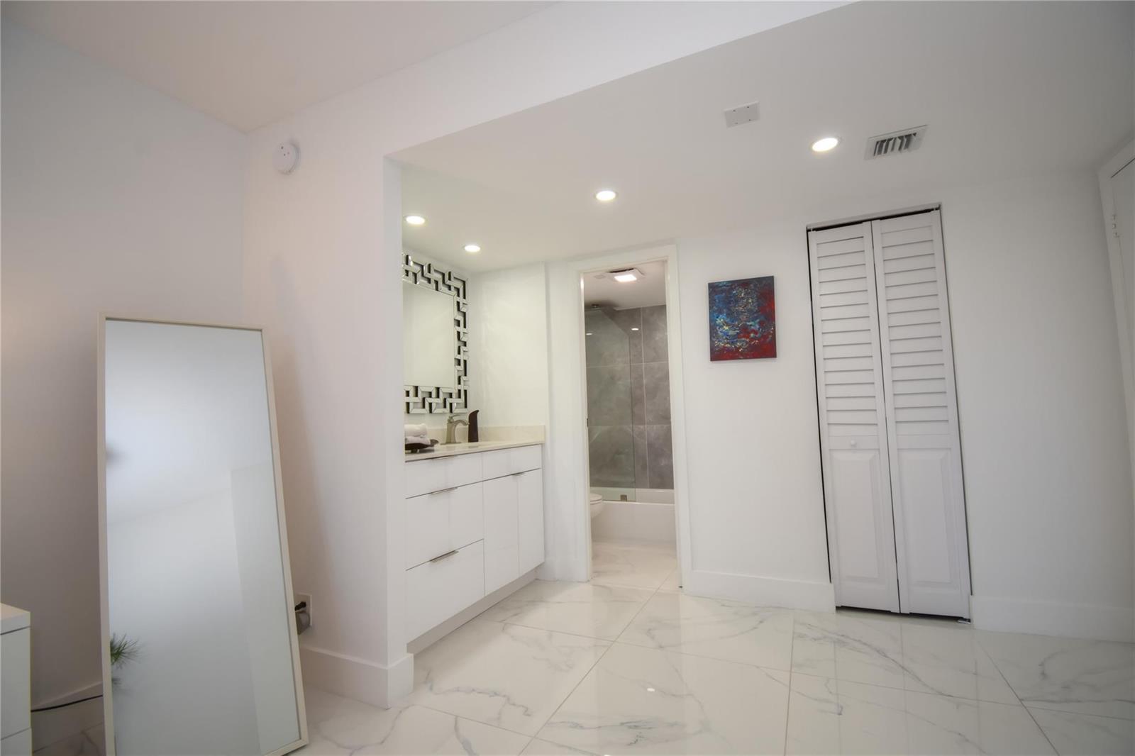 Photo of 20301 Country Club #930, Aventura, Florida, 33180 - Photo 22