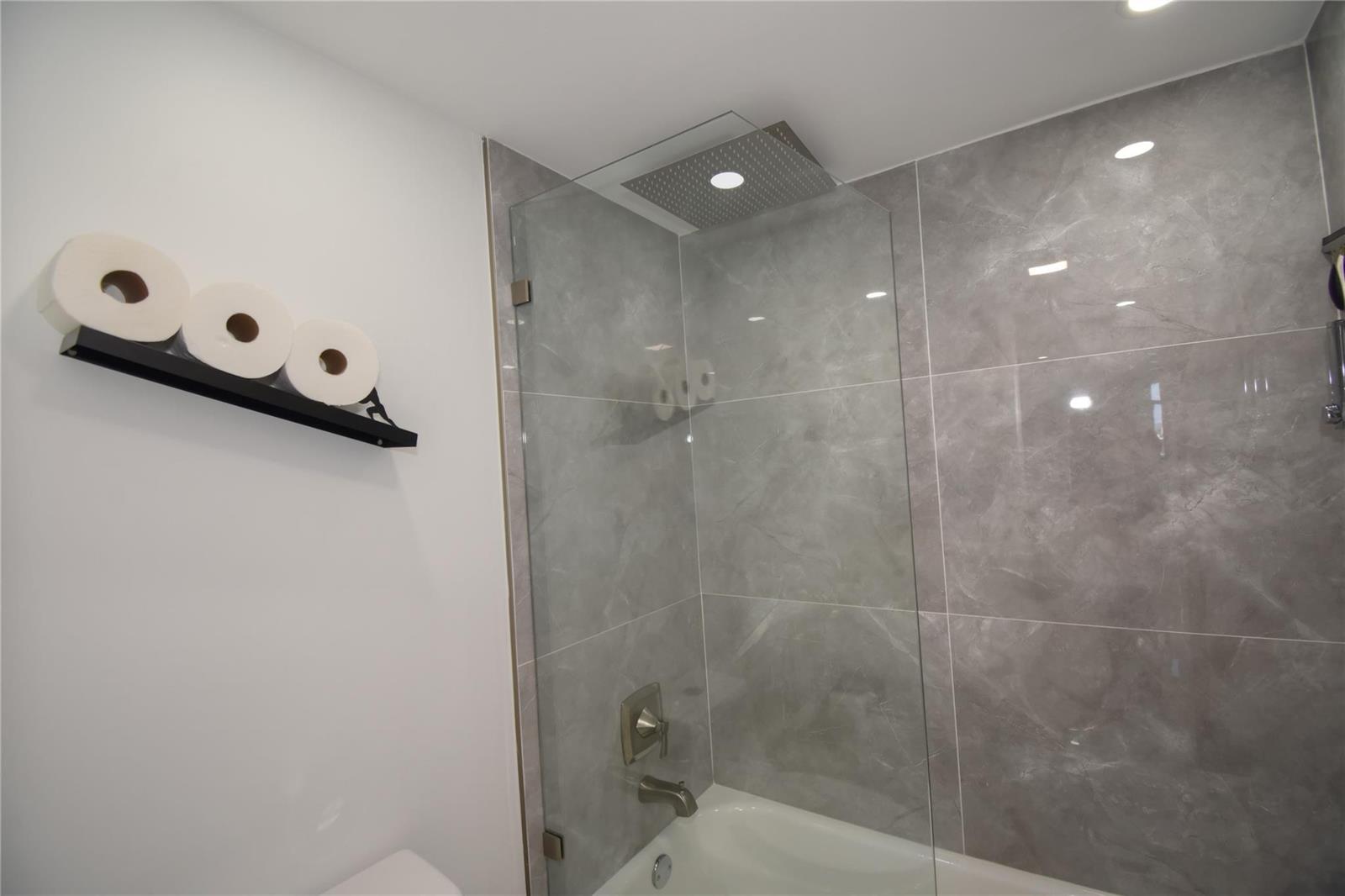 Photo of 20301 Country Club #930, Aventura, Florida, 33180 - Photo 25