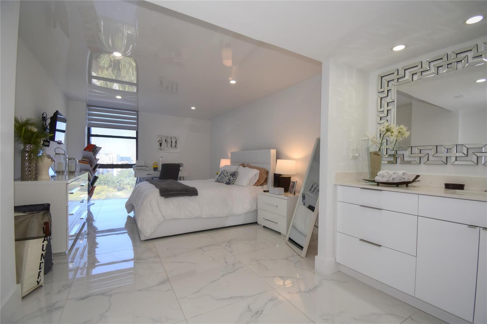 Photo of 20301 Country Club #930, Aventura, Florida, 33180 - Photo 27