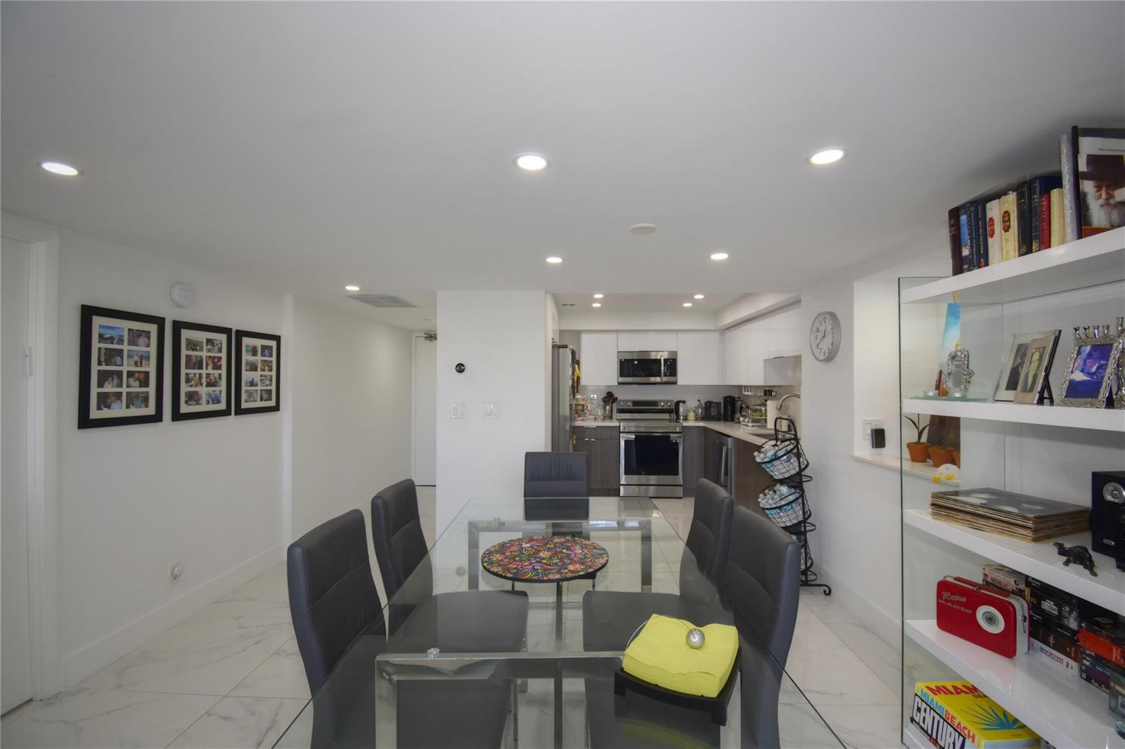 Photo of 20301 Country Club #930, Aventura, Florida, 33180 - Photo 7