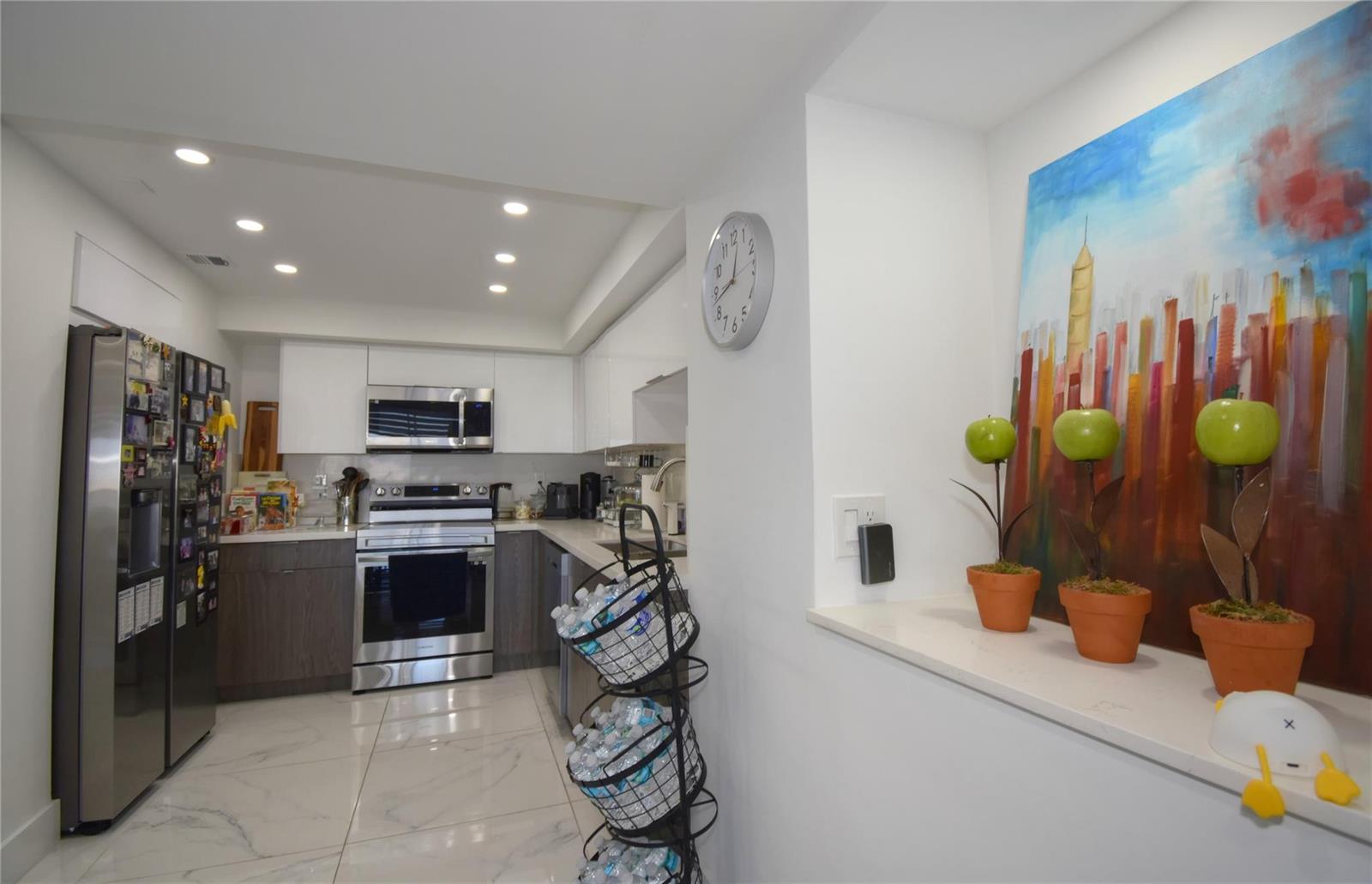 Photo of 20301 Country Club #930, Aventura, Florida, 33180 - Photo 9