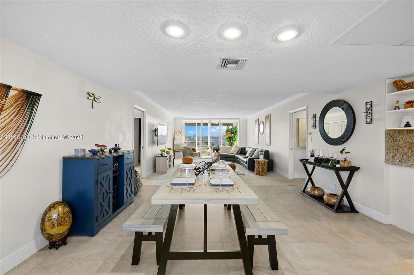 504 3 / 2 1500 sq. ft. $ 2025-11-22 0 Photo