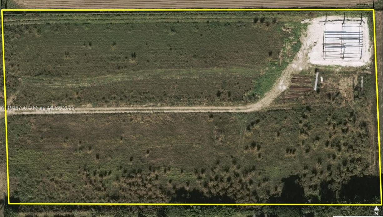   /   sq. ft. $ 2025-11-22 0 foto