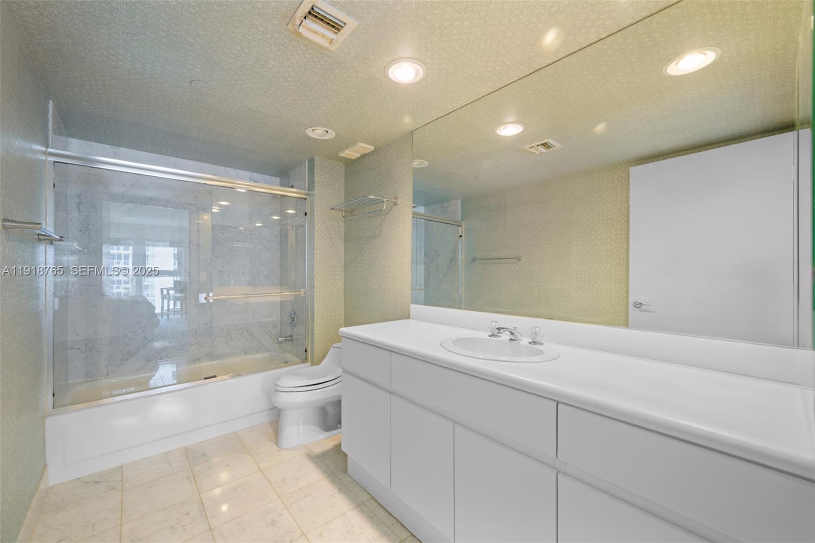 Photo of 16445 Collins Ave #1921, Sunny Isles Beach, Florida, 33160 -