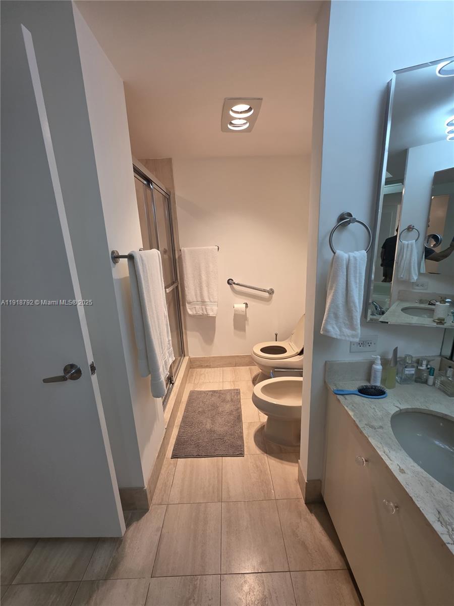 403 2 / 2 1622 sq. ft. $ 2025-11-22 0 Photo