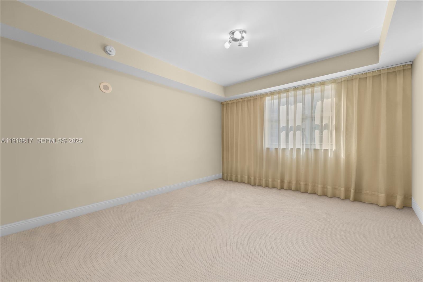 Photo of 20000 Country Club Dr  #1002, Aventura, Florida, 33180 - 