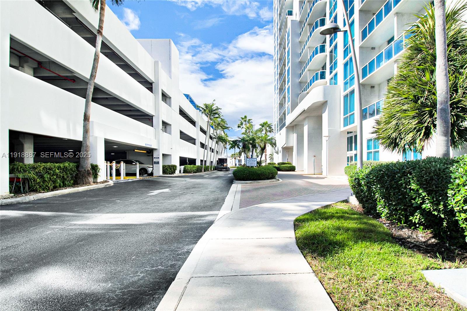 Photo of 1945 Ocean Dr  #1410, Hallandale Beach, Florida, 33009 - 