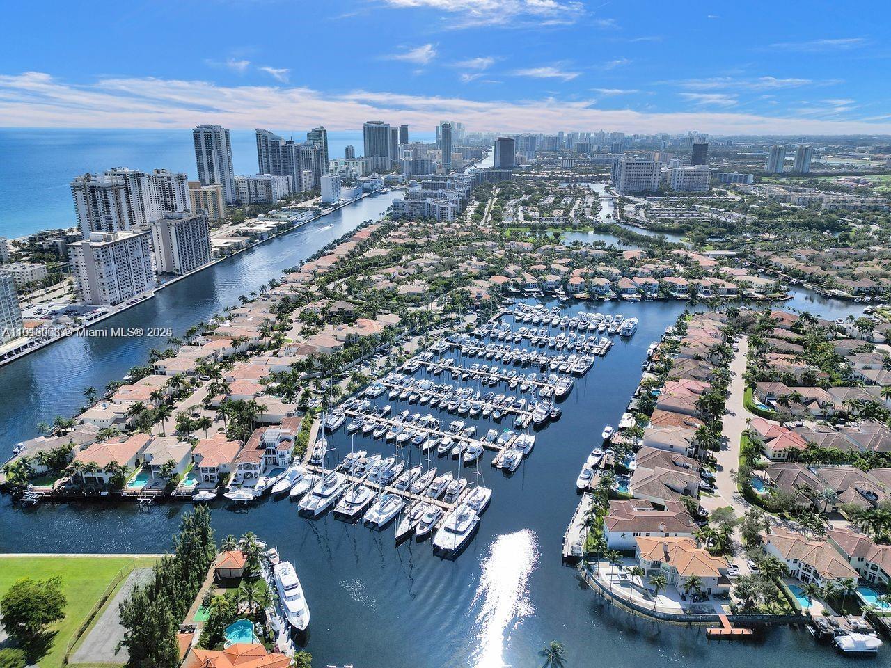 Photo of 1141 Waterside Ln  (1141), Hollywood, Florida, 33019 - 