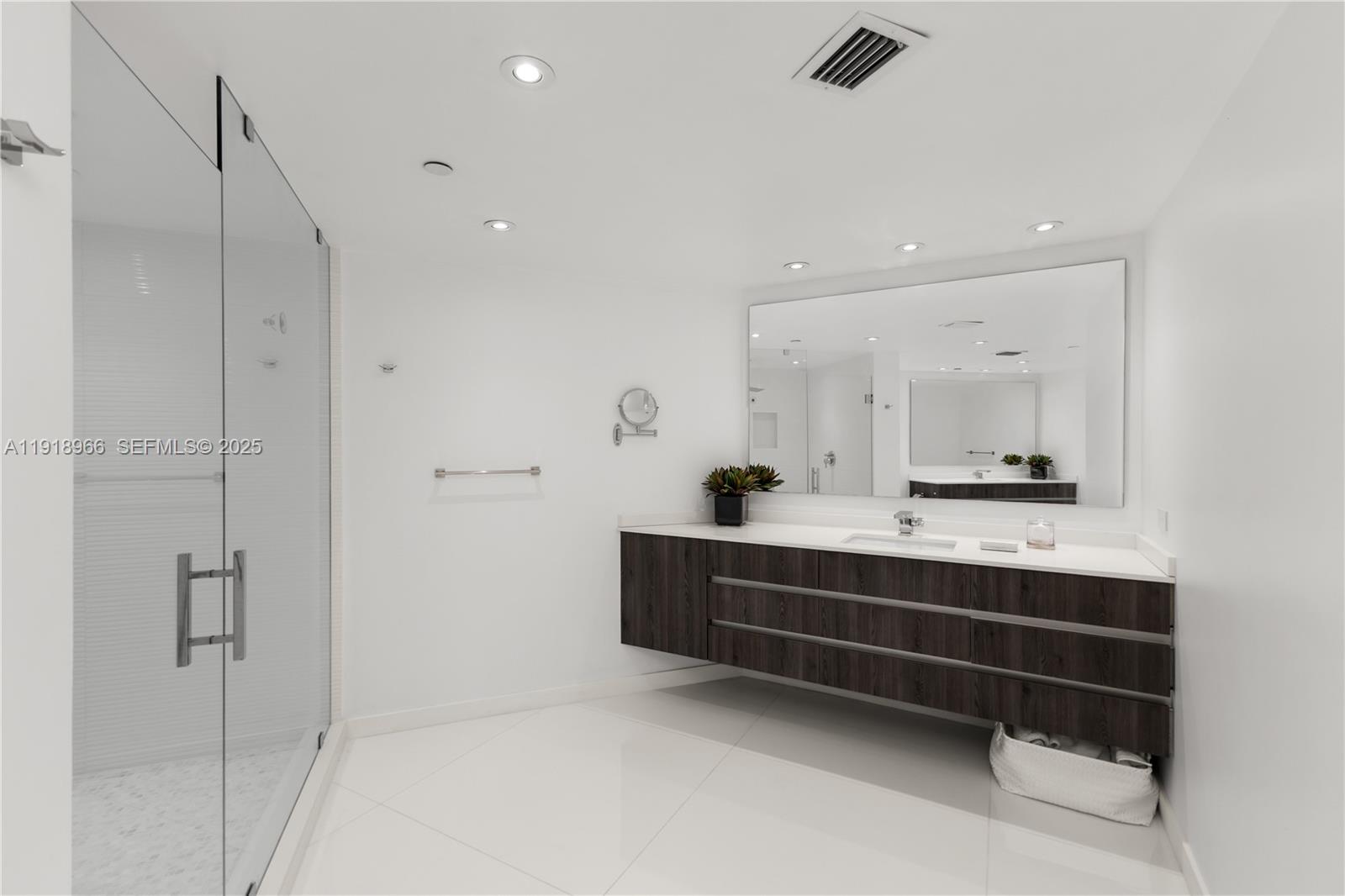 Photo of 19955 38th Ct  #2205, Aventura, Florida, 33180 - 