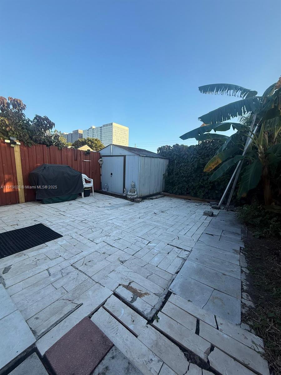 See details / 1794 sq. ft. $ 2025-11-24 0 Photo