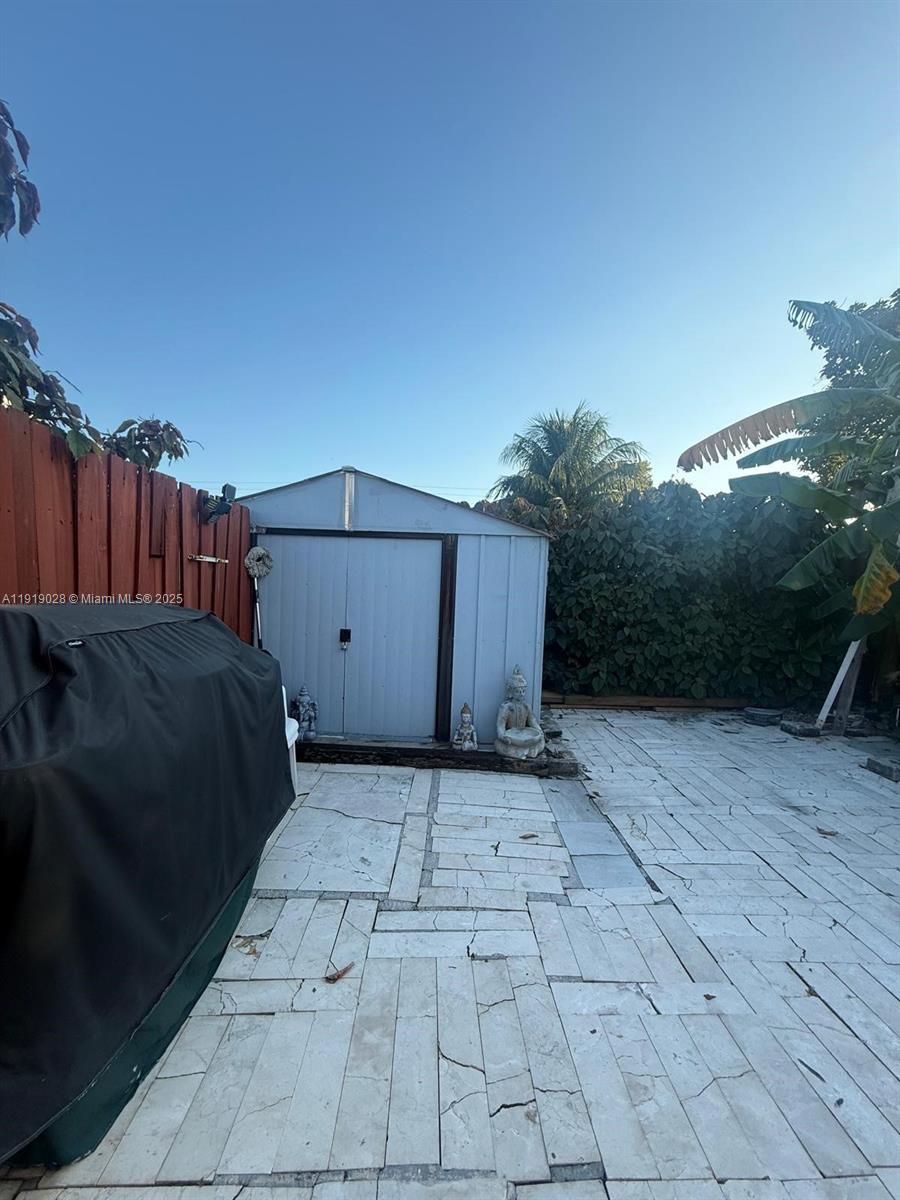 See details / 1794 sq. ft. $ 2025-11-24 0 Photo