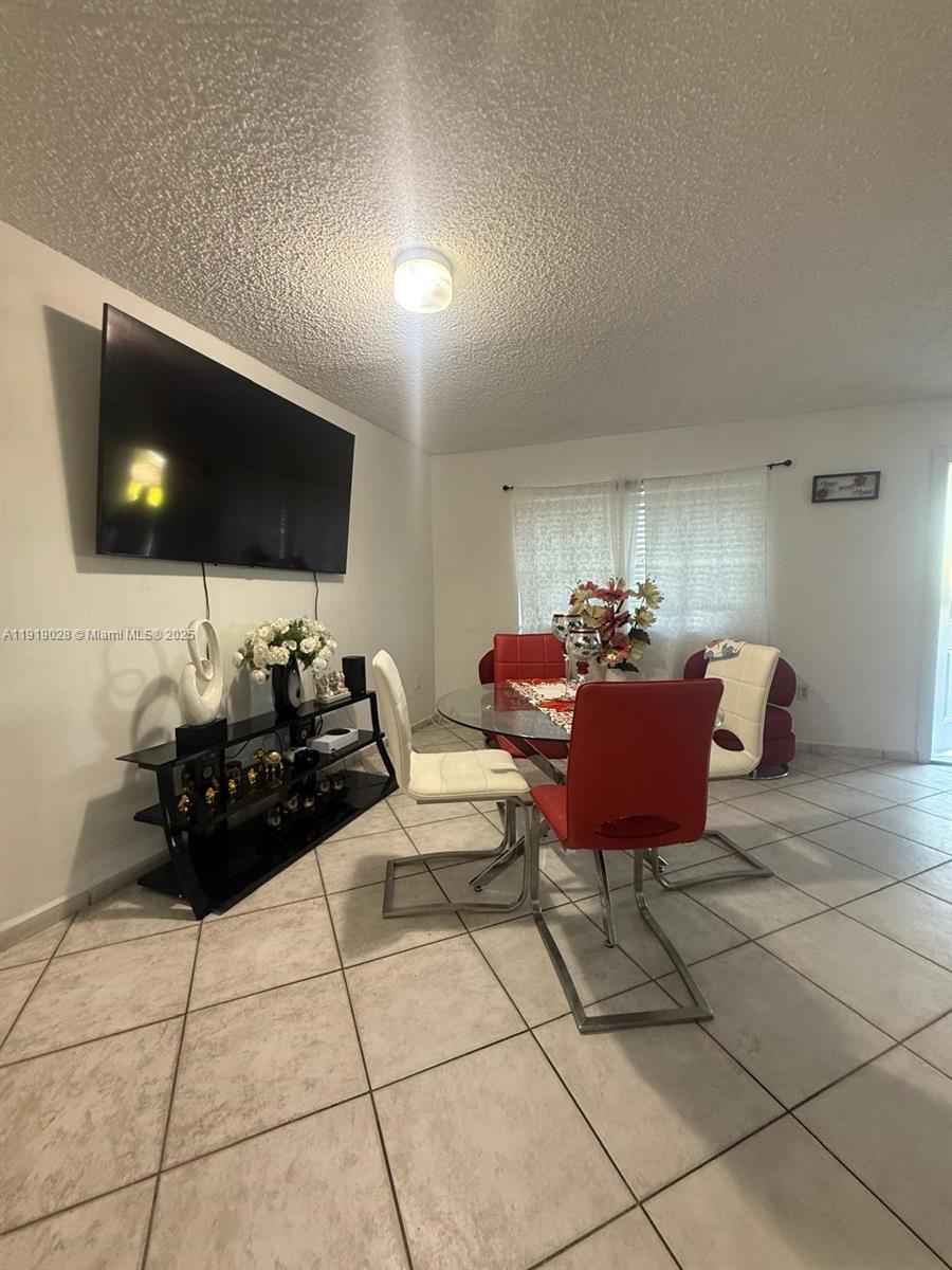 See details / 1794 sq. ft. $ 2025-11-24 0 Photo